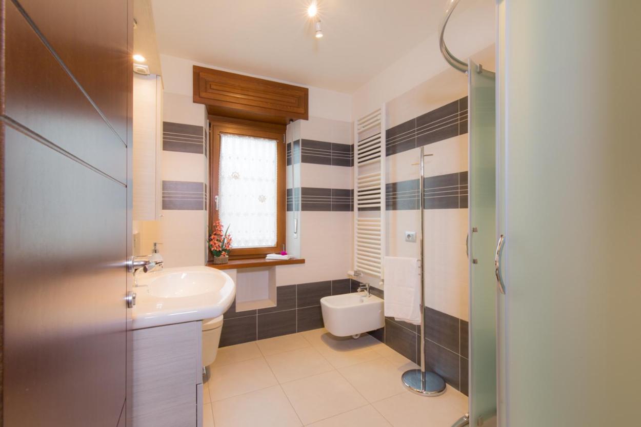 Mandoue Bed & Breakfast Pont-Saint-Martin Exterior photo